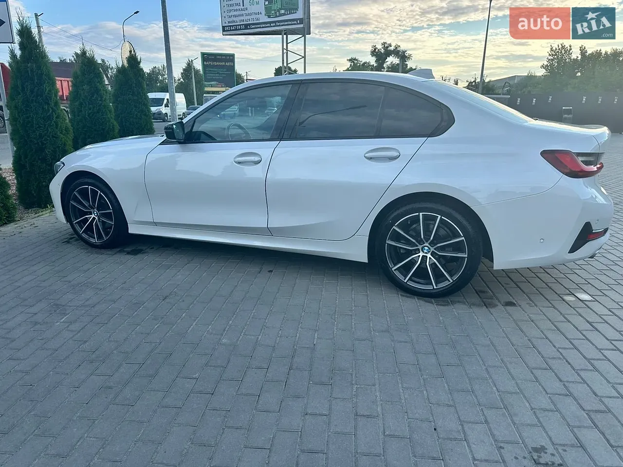 BMW 3 Series 2022 photo 4