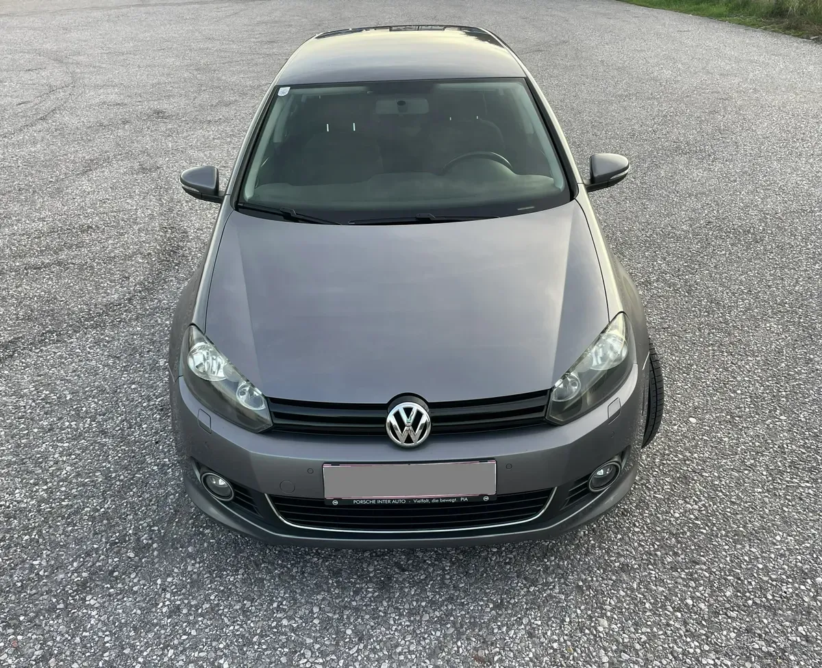 Volkswagen Golf 2010 photo 3