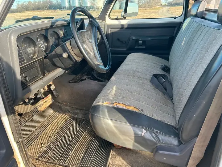 Dodge Ram 1500 1991 photo 4