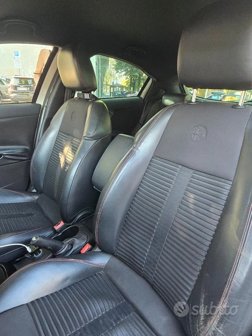 Alfa Romeo Giulietta 2013 photo 3