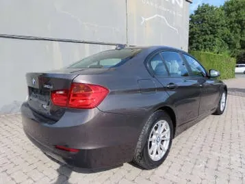 BMW 3 Series 2015 photo 3
