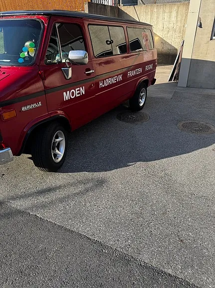 Chevrolet G20 1983 photo 2