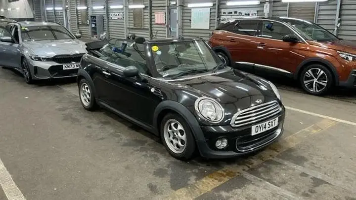 Mini Convertible 2014 photo 2
