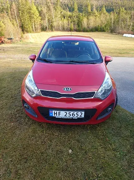 Kia Rio 2012 photo 2