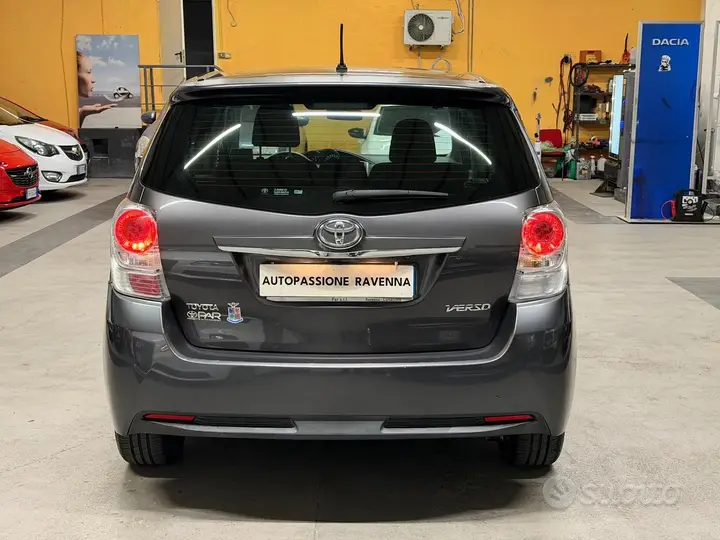 Toyota Verso 2015 photo 4
