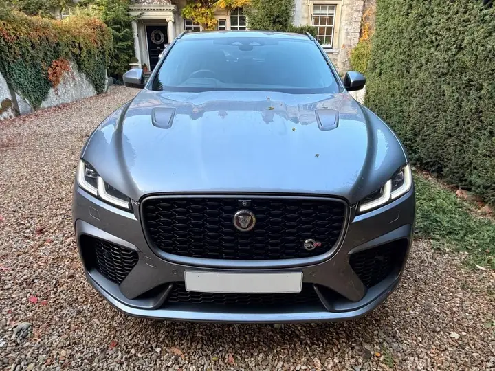 Jaguar F-Pace 2022 photo 2