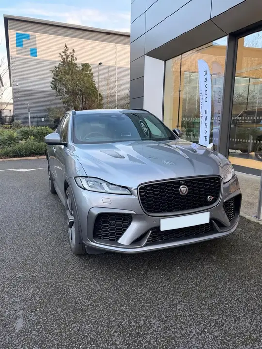 Jaguar F-Pace