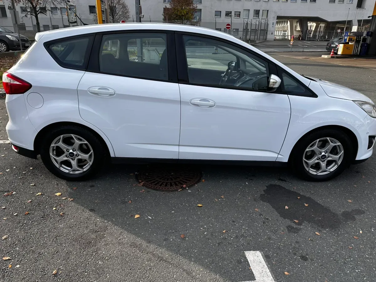 Ford C-Max 2013 photo 3