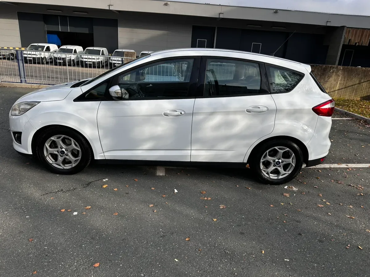 Ford C-Max 2013 photo 2