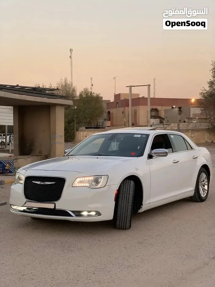 Chrysler 300 2016 photo 2