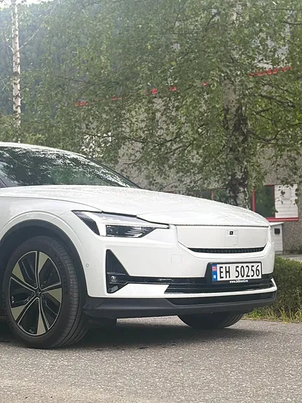 Polestar 2 2024 photo 4