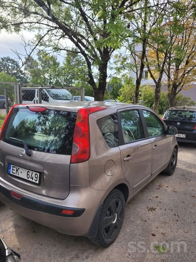 Nissan Note 2007 photo 4