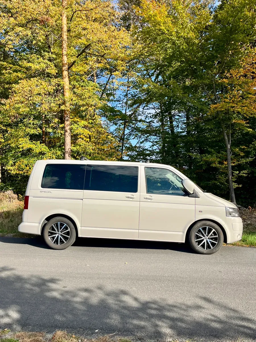 Volkswagen T5 2013 photo 2