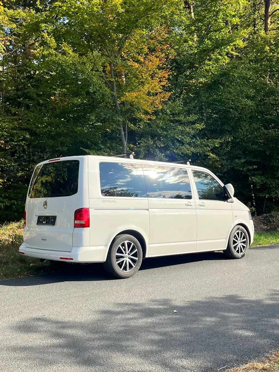 Volkswagen T5 2013 photo 3