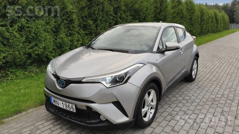Toyota C-Hr 2018 photo 5
