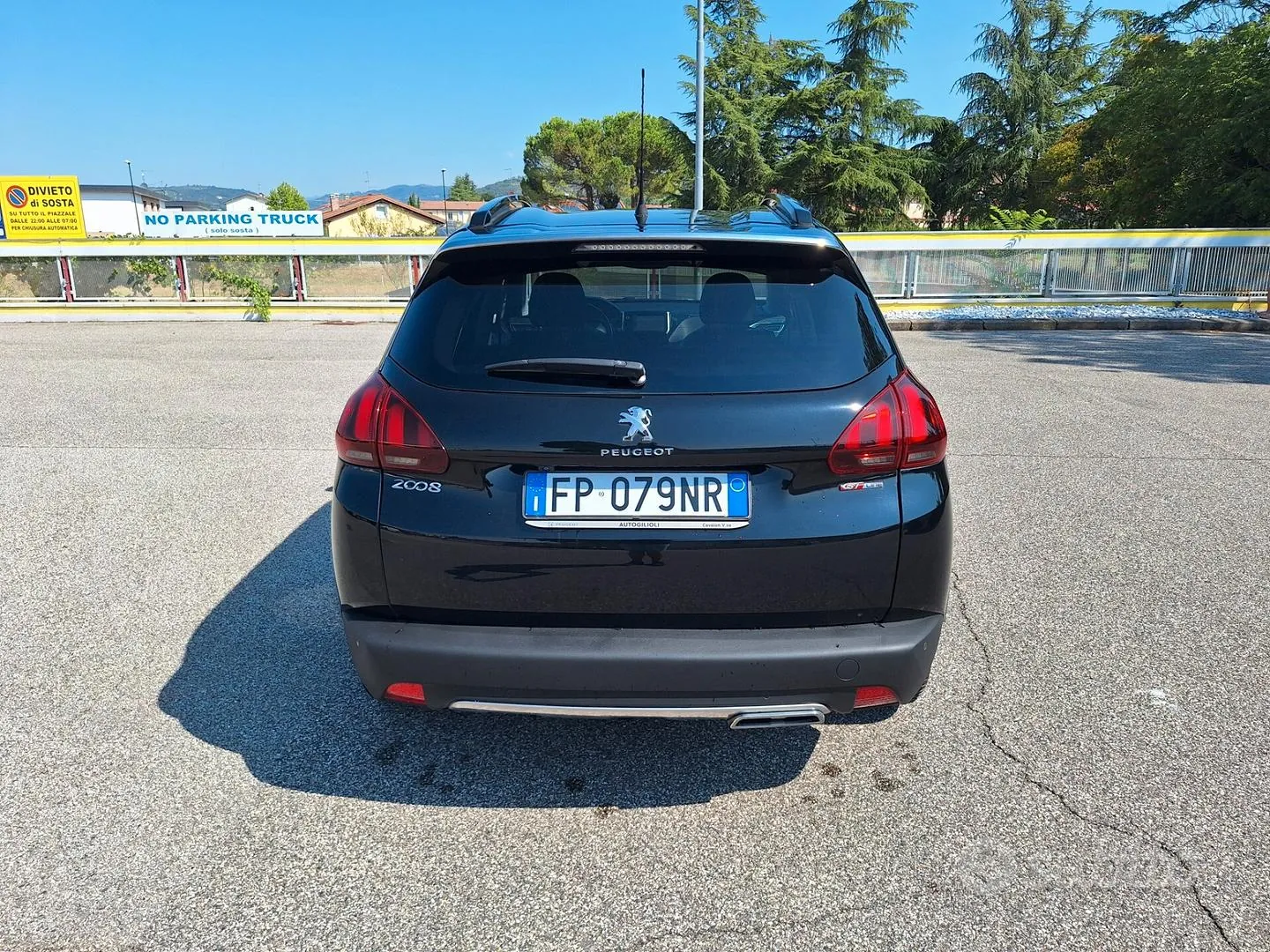 Peugeot 2008 2016 photo 3