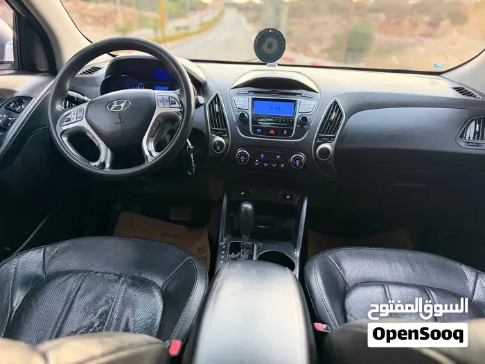 Hyundai Tucson 2011 photo 4