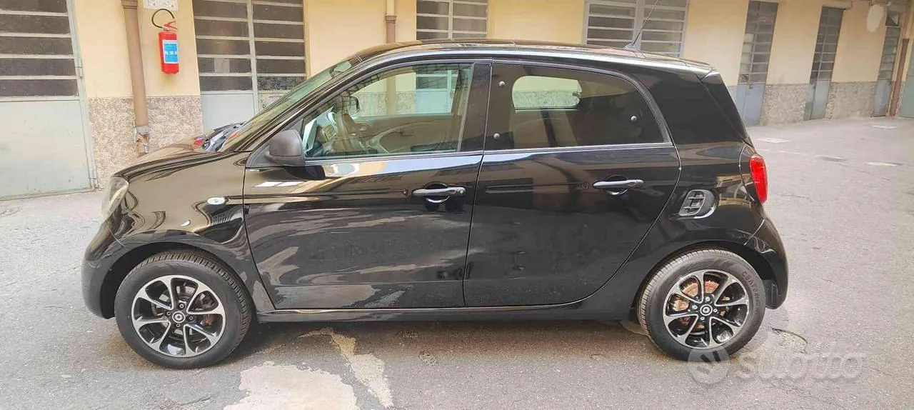 Smart Forfour 2015 photo 3