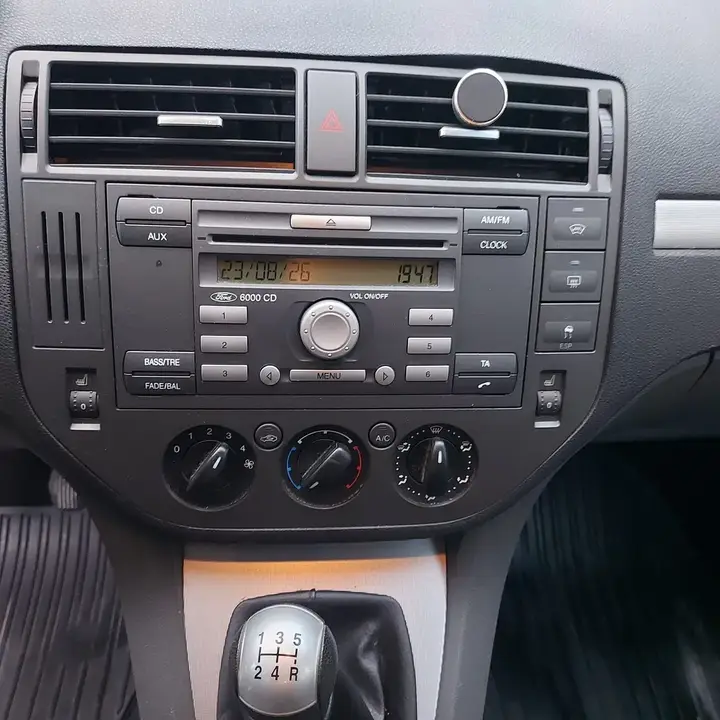 Ford C-Max 2005 photo 3