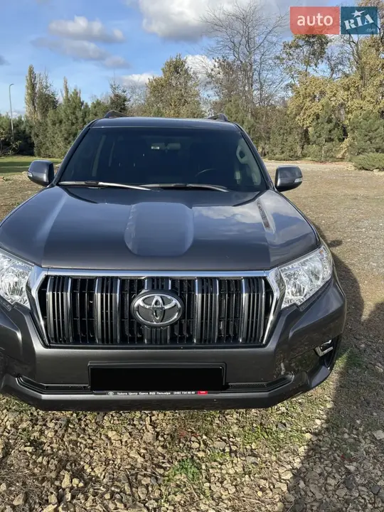 Toyota Land Cruiser Prado 2019 photo 2