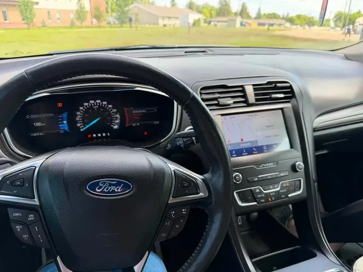 Ford Fusion 2020 photo 2