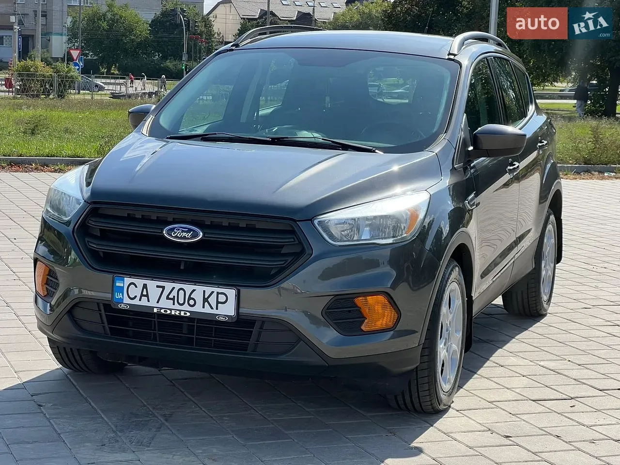 Ford Escape 2017 photo 2
