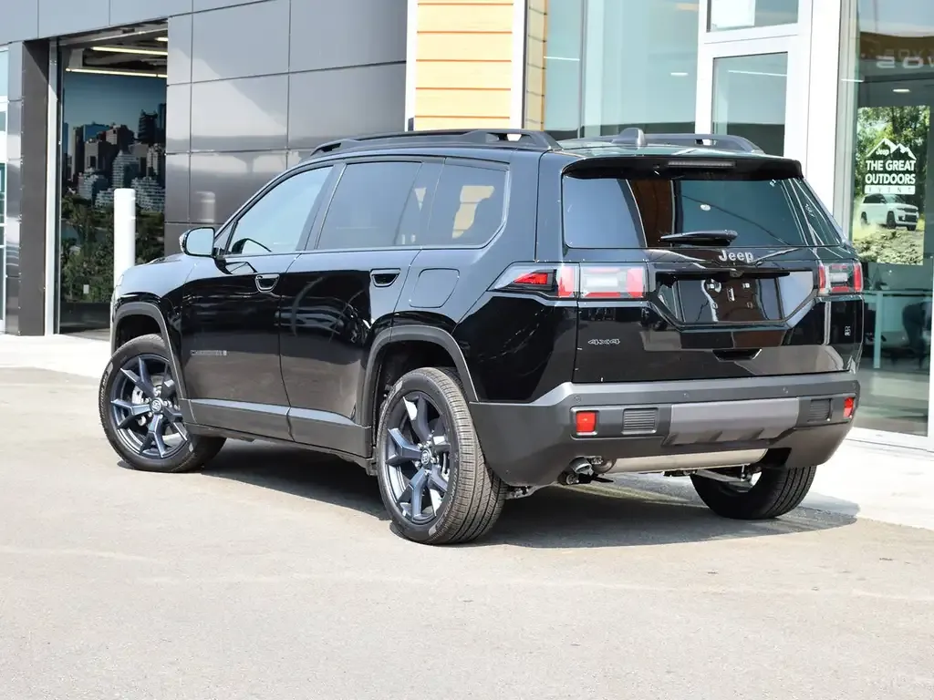 Jeep Cherokee 2026 photo 4