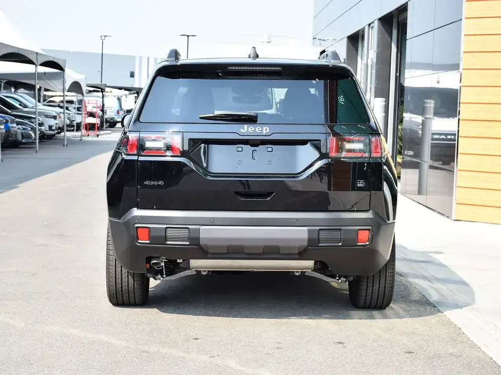 Jeep Cherokee 2026 photo 5