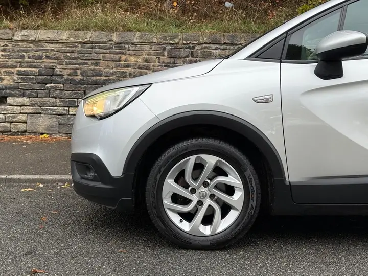 Vauxhall Crossland X 2019 photo 2