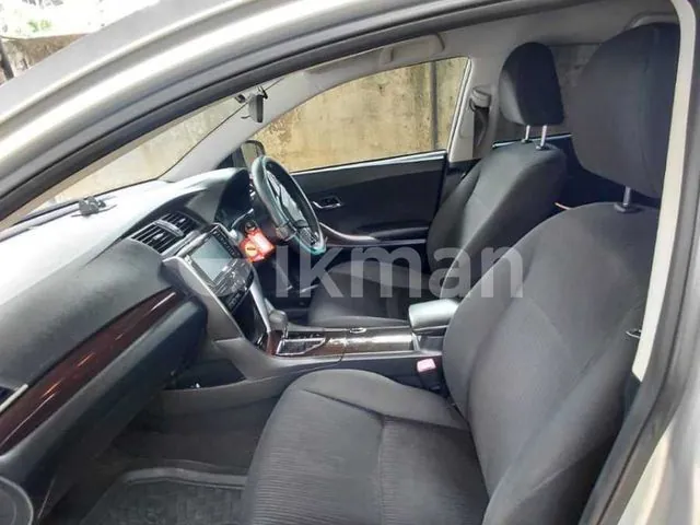 Toyota Premio 2017 photo 4