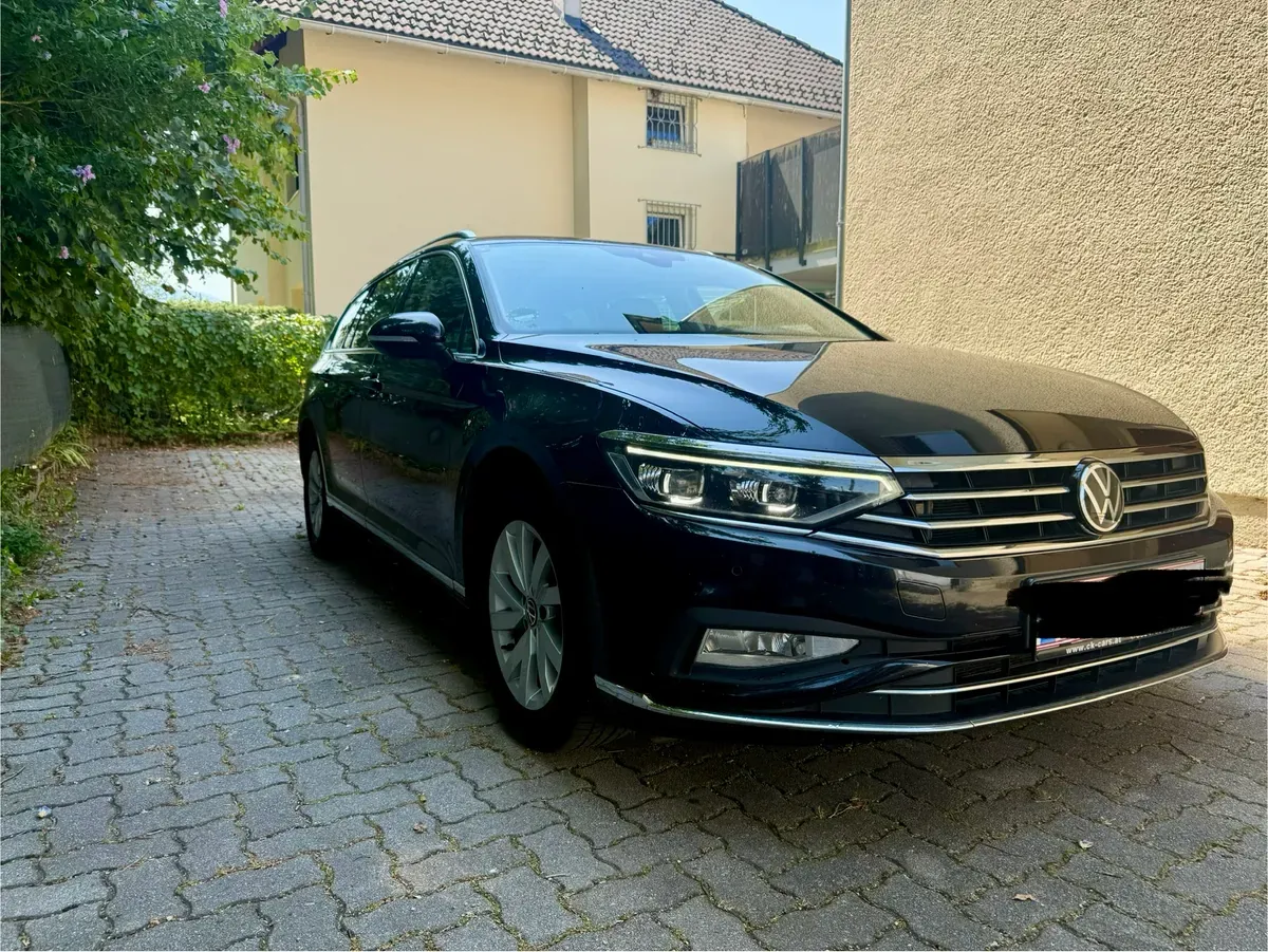 Volkswagen Passat 2020 photo 2