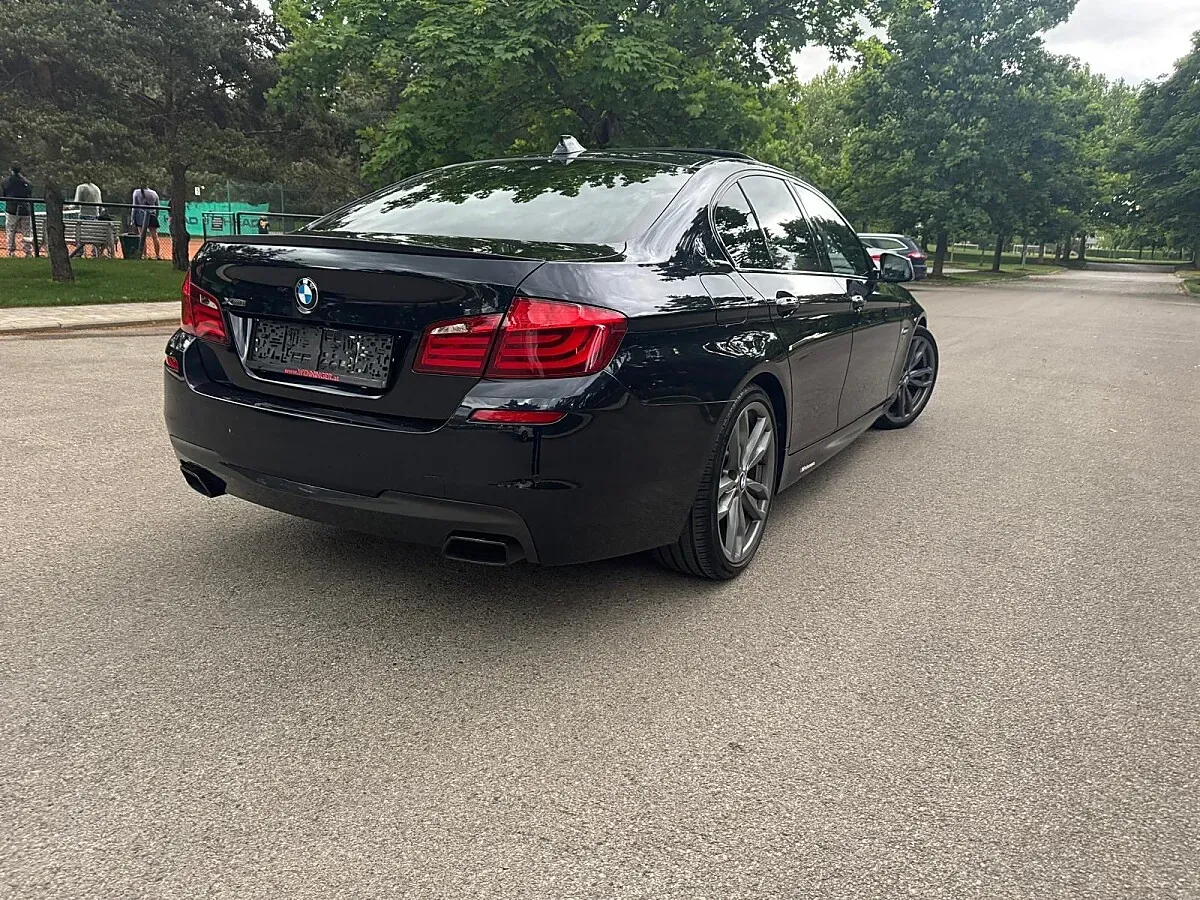BMW 5 Series 2013 photo 2
