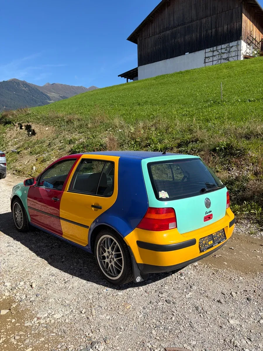 Volkswagen Golf 2000 photo 2