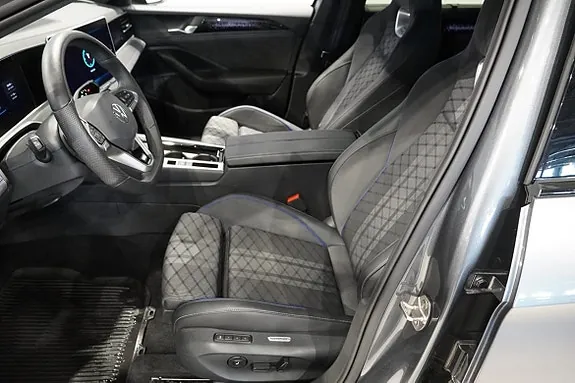 Volkswagen Passat 2026 photo 4