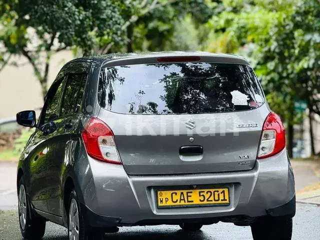Suzuki Swift 2010 photo 4