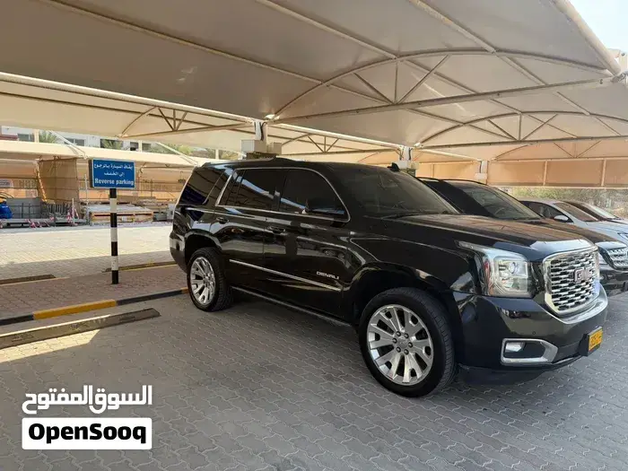 GMC Yukon 2017 photo 2