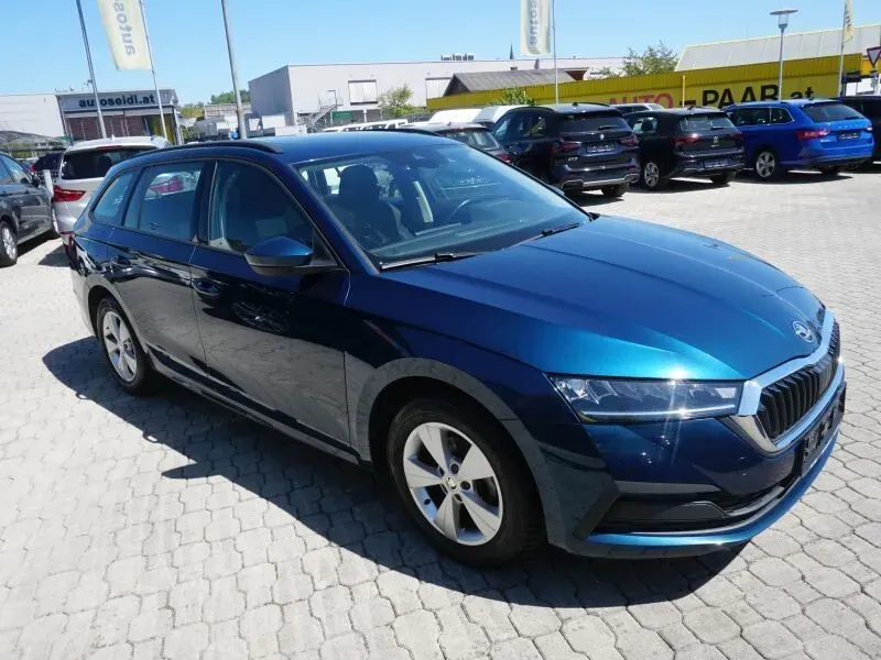 Skoda Octavia 2023 photo 3