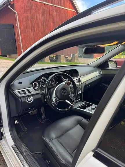 Mercedes-Benz E220 2016 photo 4