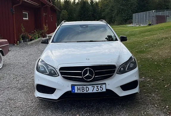 Mercedes-Benz E220 2016 photo 2