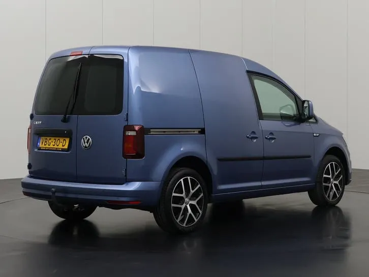 Volkswagen Caddy 2019 photo 2