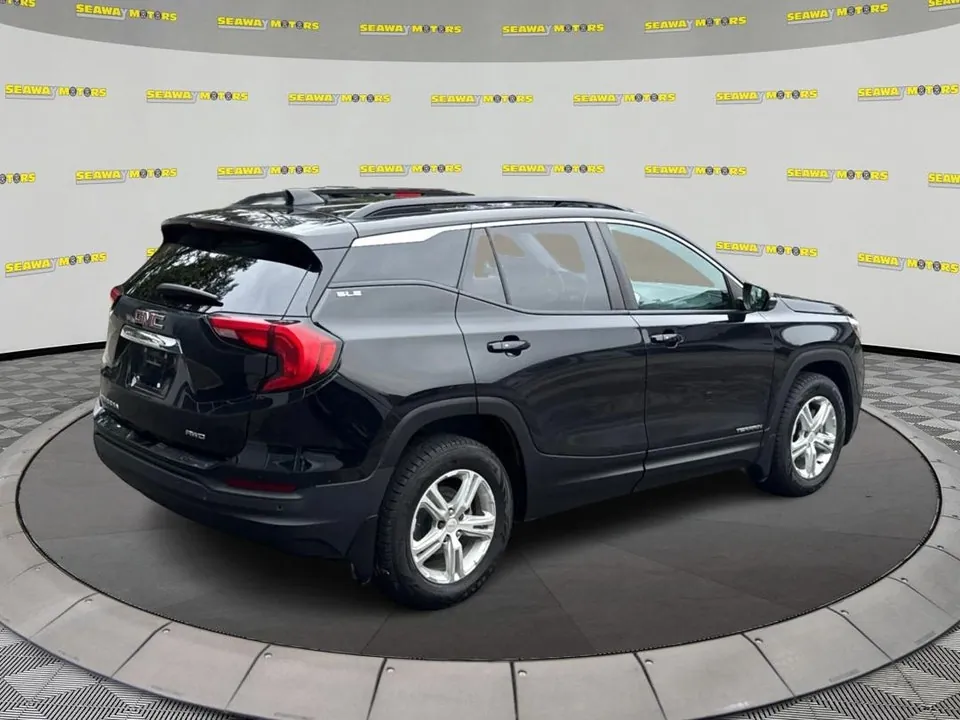 GMC Terrain 2021 photo 3