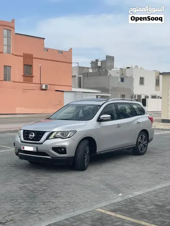 Nissan Pathfinder 2018 photo 2