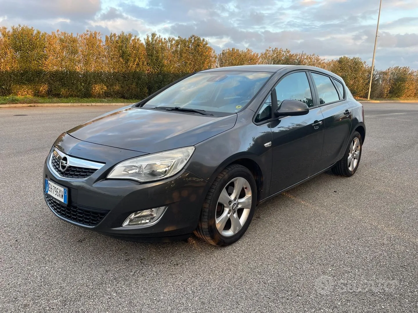 Opel Astra 2012 photo 3