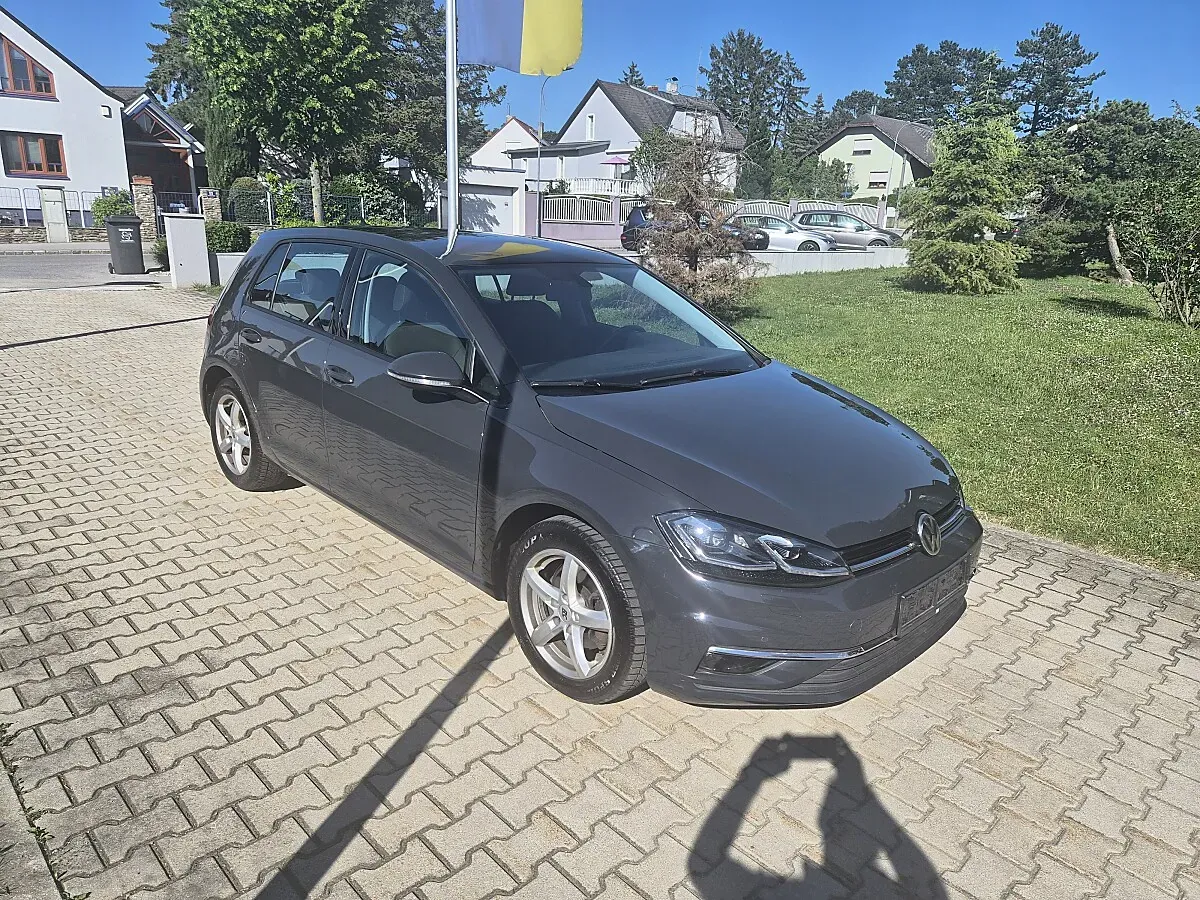 Volkswagen Golf 2019 photo 2