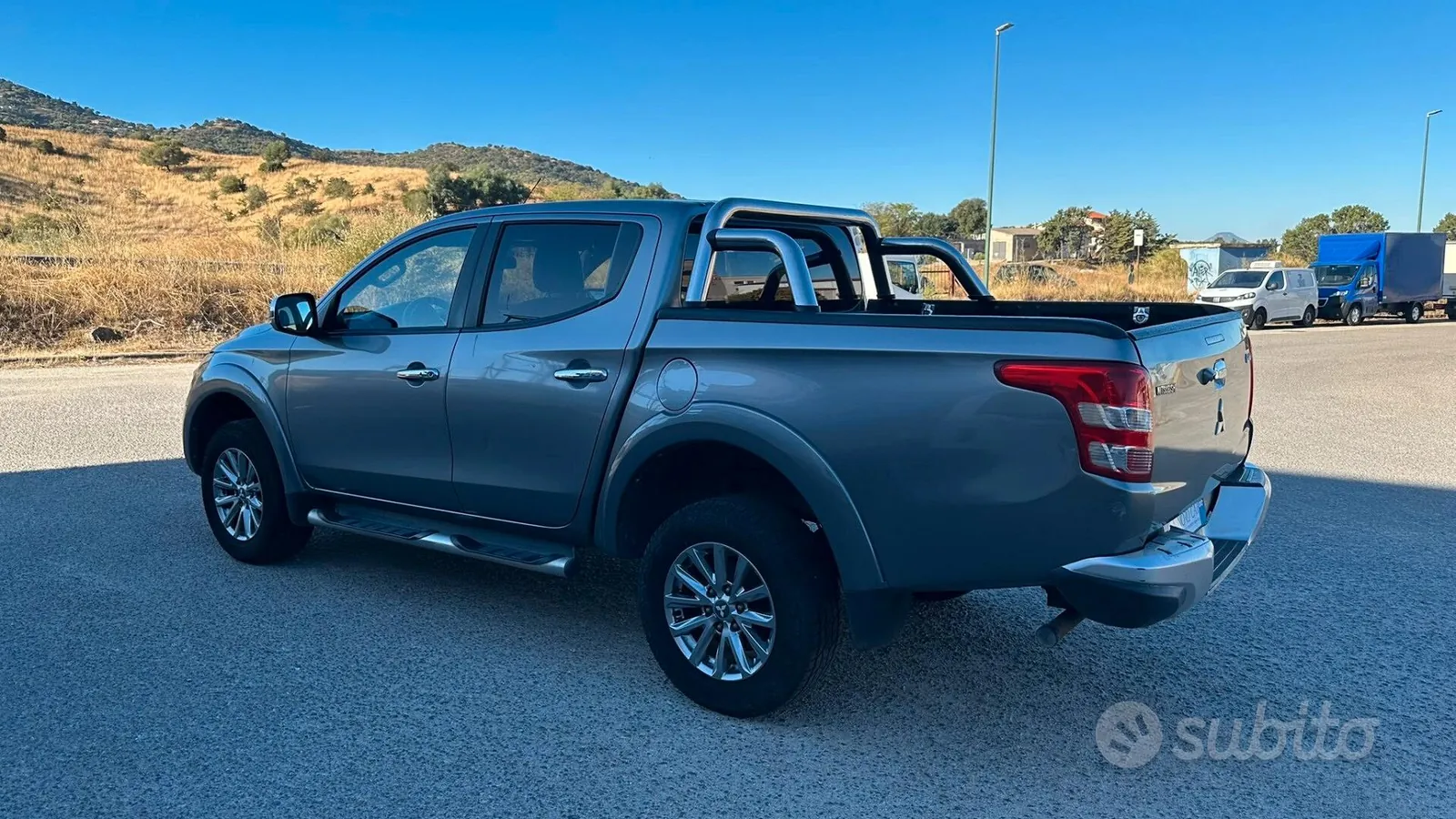 Mitsubishi L200 2015 photo 2