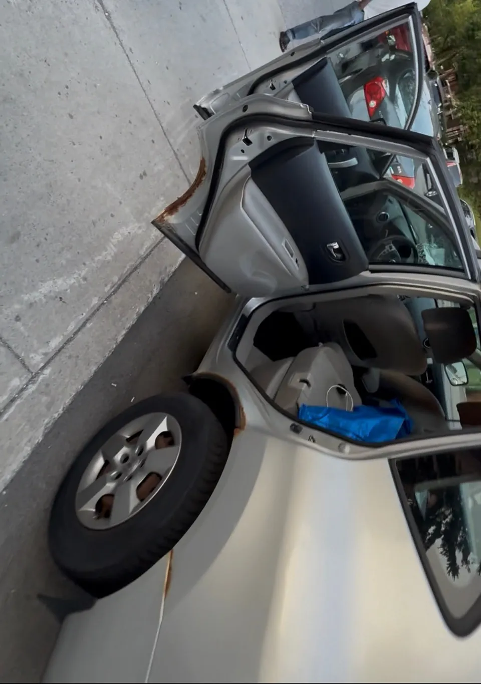 Nissan Rogue 2011 photo 4