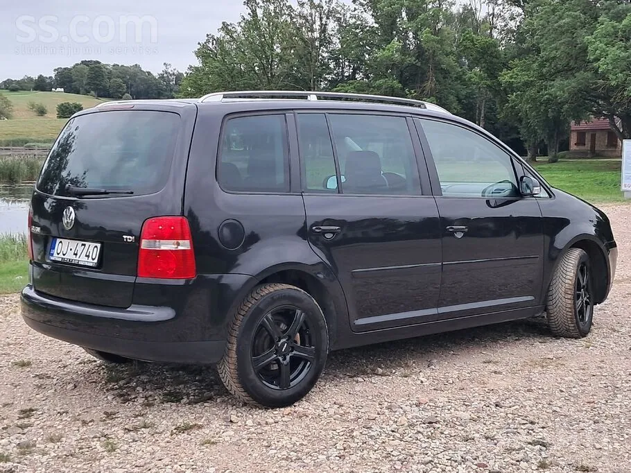 Volkswagen Touran 2003 photo 5