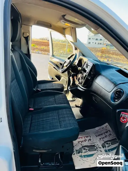 Mercedes-Benz V-Class 2017 photo 2