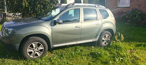 Dacia Duster 2014 photo 2