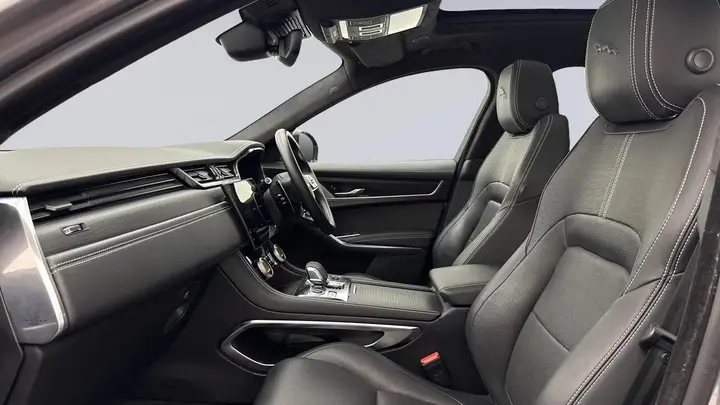 Jaguar F-Pace 2024 photo 3